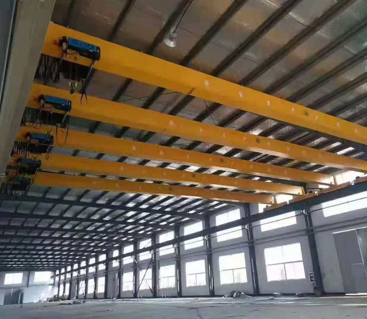 Why Single Girder Overhead Crane Is Ideal for Industrial Business